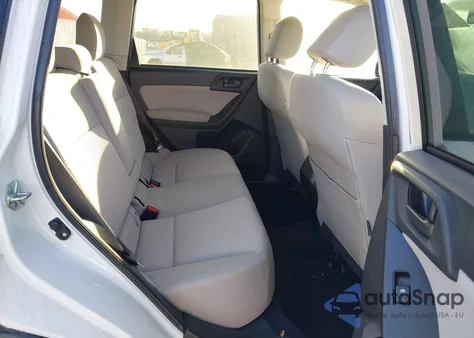 2014 Subaru Forester 2.5I Premium z USA, uszkodzony, nr VIN JF2SJAEC7EH514727